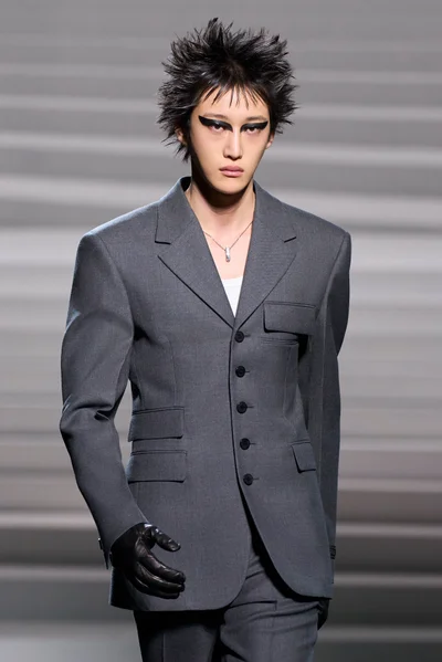 Look 4